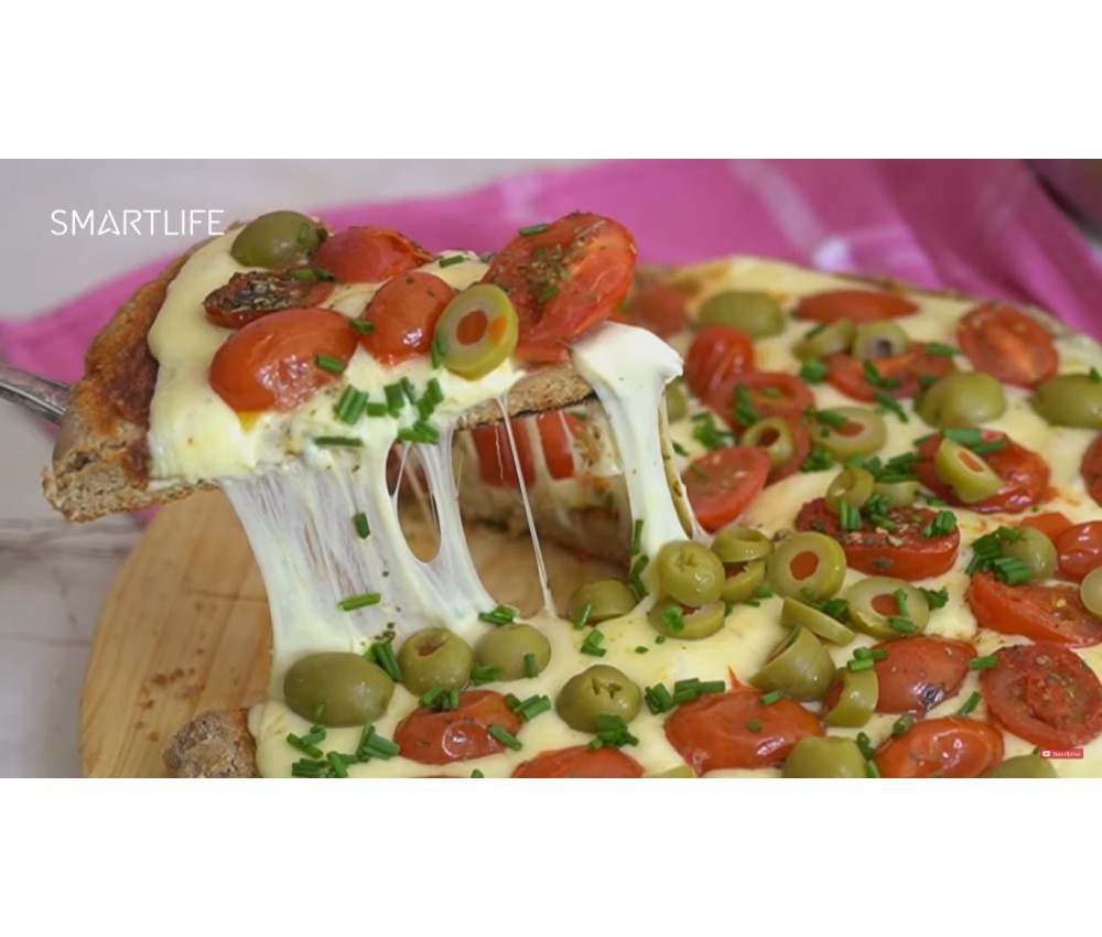 Pizza 100% integral con la Batidora de pie SmartLife